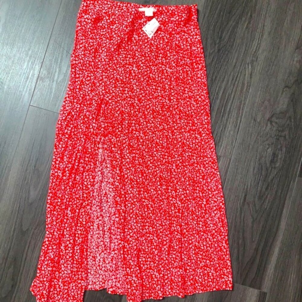 H&M Red and White Pleated Midi Skirt Casual